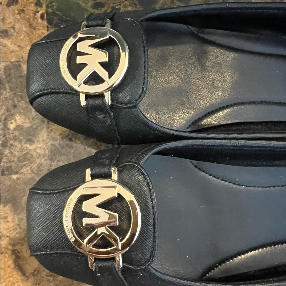 NWOT Michael Kors Black Moccasin with Gold Accent 7.5M - Picture 11 of 13